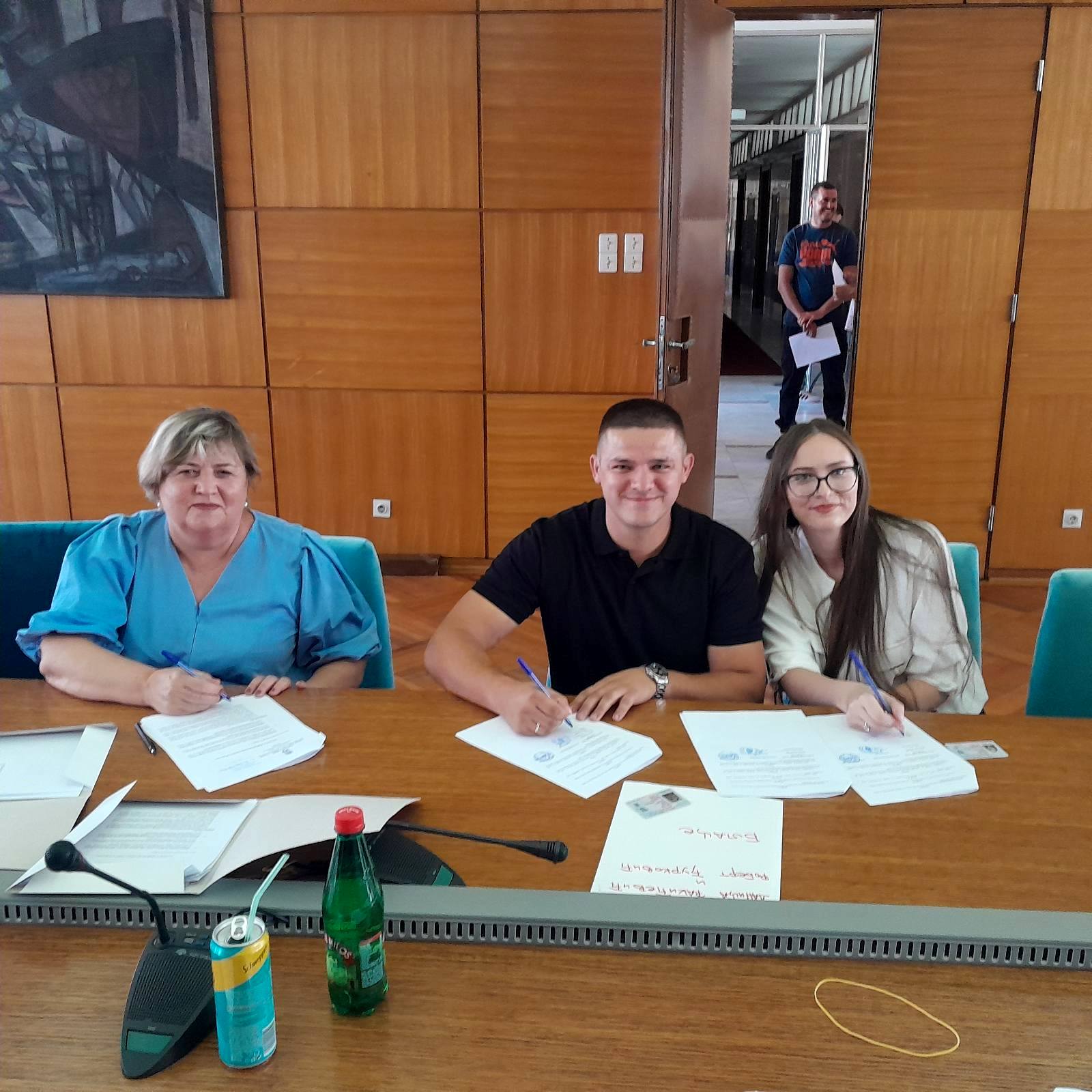 IMG 45dbf988a93ab5370d6b786a6373f7ad V 2